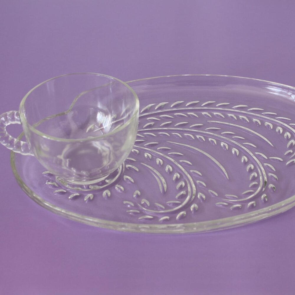 Vintage Glass Snack Set, Elegant Clear Glass Cup and Tray with Leaf Pattern Home